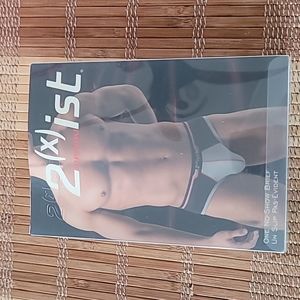 2(x)ist no show brief